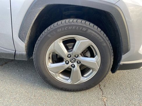 Used 2020 Toyota RAV4 Limited image 25