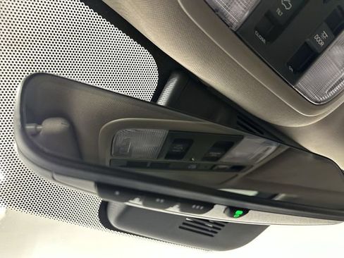 Used 2022 Honda Pilot Touring image 43