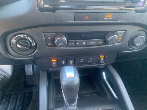 Certified 2023 Nissan Frontier SV w/ Technology Package image 15