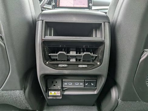New 2026 Jeep Grand Cherokee Limited AWD/4WD image 14