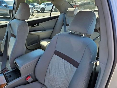 Used 2012 Toyota Camry XLE FWD image 6