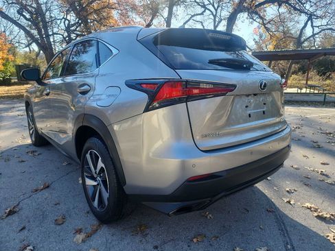 Used 2018 Lexus NX 300 FWD image 5