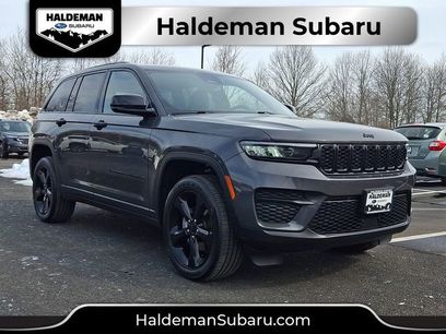 Used 2023 Jeep Grand Cherokee Altitude