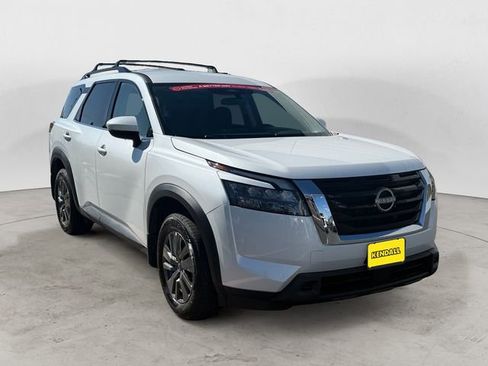 Certified 2025 Nissan Pathfinder SV AWD/4WD image 5