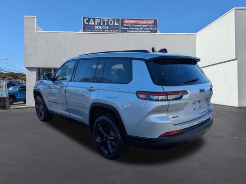 New 2025 Jeep Grand Cherokee L Limited w/ Black Appearance Package AWD/4WD image 2