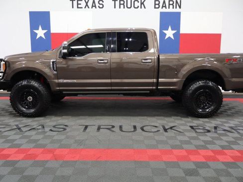 Used 2017 Ford F250 King Ranch w/ King Ranch Ultimate Package AWD/4WD image 1