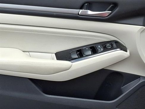 Certified 2023 Nissan Altima 2.5 SL image 12