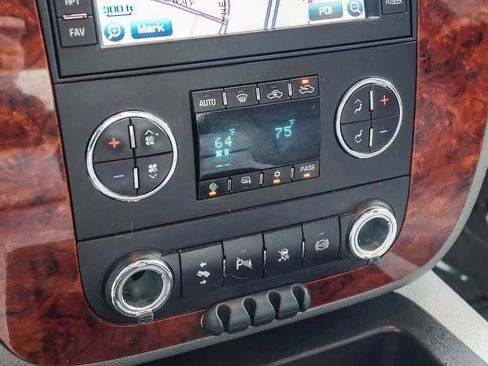 Used 2011 Chevrolet Silverado 2500 LTZ w/ LTZ Plus Package image 22