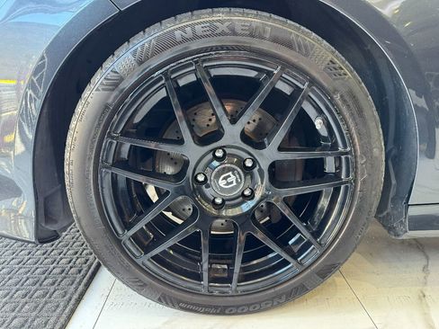 Used 2014 Mercedes-Benz E 350 Sport image 7