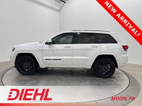 Used 2020 Jeep Grand Cherokee Altitude image 4
