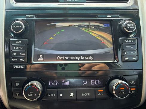 Used 2015 Nissan Altima 3.5 SL FWD image 25