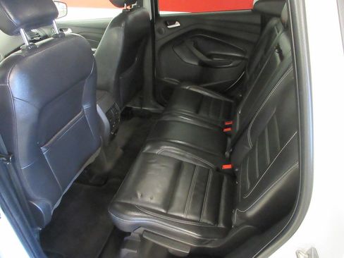 Used 2019 Ford Escape Titanium w/ U9j03 - Titanium Tow Package image 19