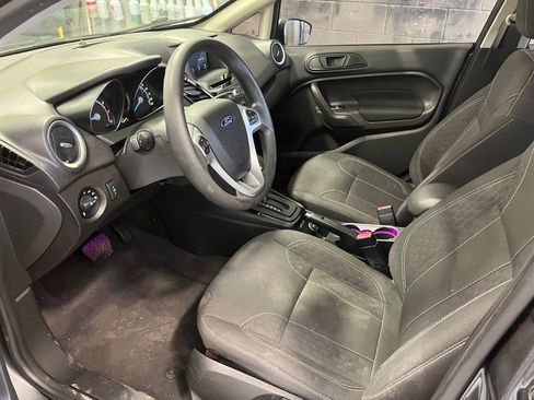 Used 2019 Ford Fiesta SE w/ Equipment Group 201A image 12