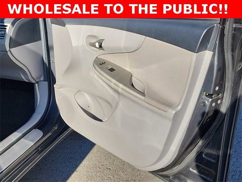 Used 2012 Toyota Corolla LE image 17