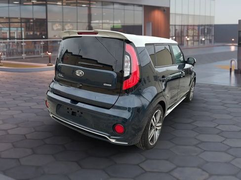 Used 2018 Kia Soul + FWD image 9