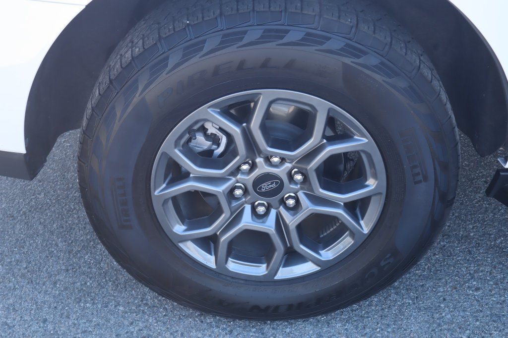 Used 2025 Ford Expedition Active AWD/4WD image 11
