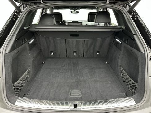 Used 2020 Audi SQ5 Premium w/ Convenience Package image 22