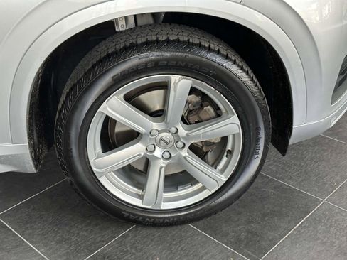 Certified 2022 Volvo XC90 T6 Momentum image 12