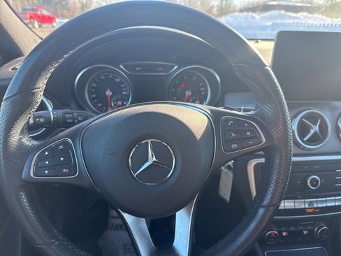 Used 2019 Mercedes-Benz GLA 250 4MATIC image 20