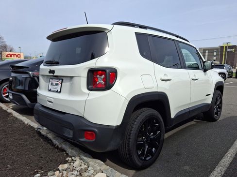 Used 2022 Jeep Renegade Altitude w/ Convenience Group image 4