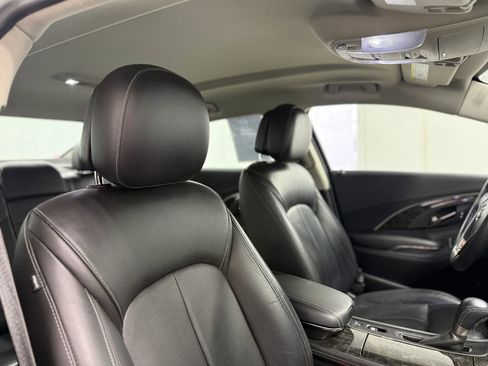 Used 2014 Buick LaCrosse Leather w/ Driver Confidence Package image 28