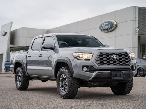 Used 2021 Toyota Tacoma TRD Off-Road AWD/4WD image 1
