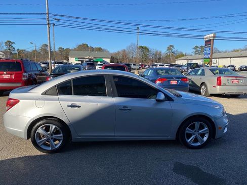 Used 2015 Chevrolet Cruze LT image 4