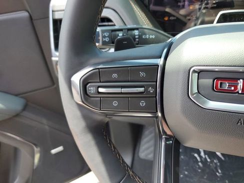New 2026 GMC Yukon AT4 AWD/4WD image 28