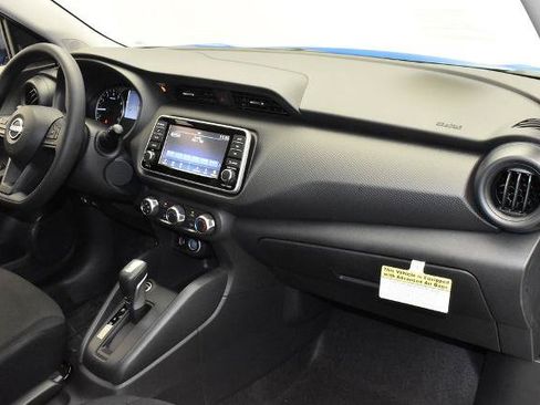 Certified 2025 Nissan Kicks Play S FWD image 26