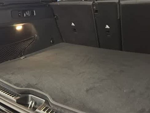 Certified 2025 Mercedes-Benz GLC 300 4MATIC image 32