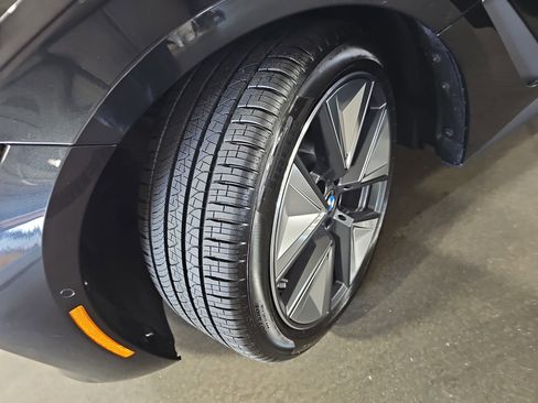 New 2026 BMW i4 xDrive40i w/ Premium Package AWD/4WD image 34