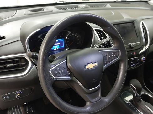Used 2022 Chevrolet Equinox LT image 17