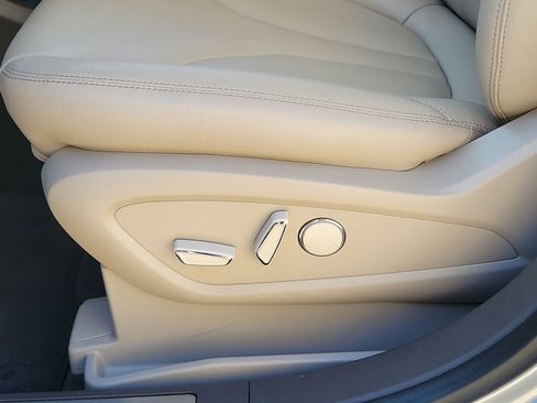 Used 2023 Lincoln Nautilus AWD w/ Premium Package image 25