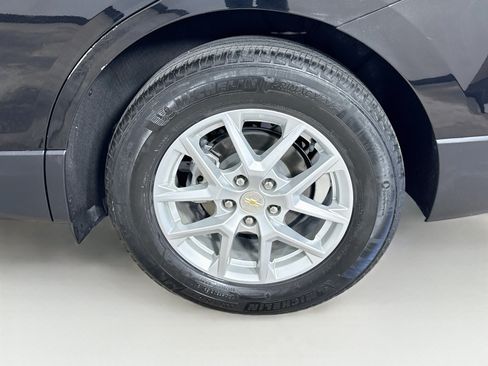 Used 2023 Chevrolet Equinox LS w/ LS Convenience Package FWD image 33