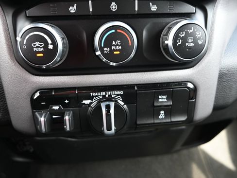 Used 2023 RAM 1500 Big Horn w/ Trailer Tow Group image 17