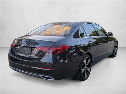 Used 2022 Mercedes-Benz C 300 Sedan image 5
