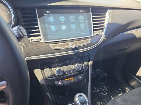 Used 2021 Buick Encore Preferred w/ Safety Package II FWD image 19