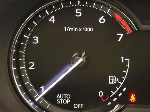 Used 2023 Cadillac XT4 Premium Luxury image 30