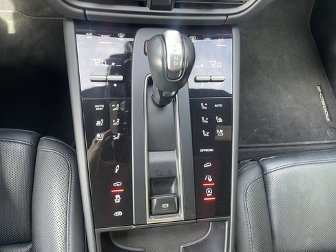 Used 2023 Porsche Macan GTS image 16
