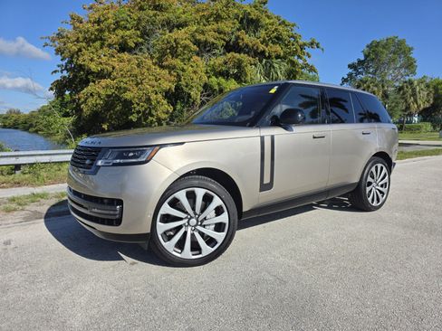 Certified 2023 Land Rover Range Rover SE AWD/4WD image 1