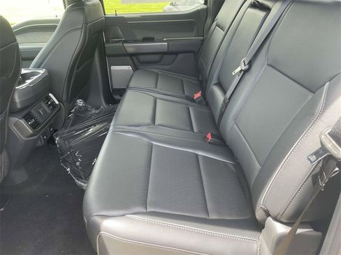 New 2025 Ford F150 Lariat w/ Equipment Group 501A Mid image 12