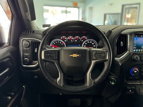Used 2020 Chevrolet Silverado 1500 LT w/ All-Star Edition image 18