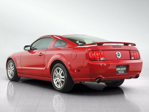 Used 2006 Ford Mustang GT Premium RWD image 3