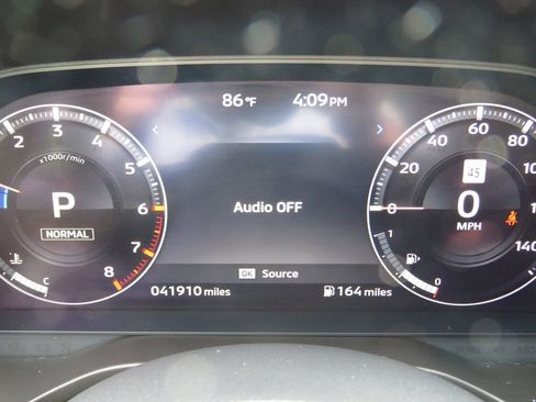 Used 2023 Mitsubishi Outlander SEL AWD/4WD image 23