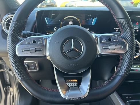 Used 2022 Mercedes-Benz GLB 35 AMG 4MATIC image 25