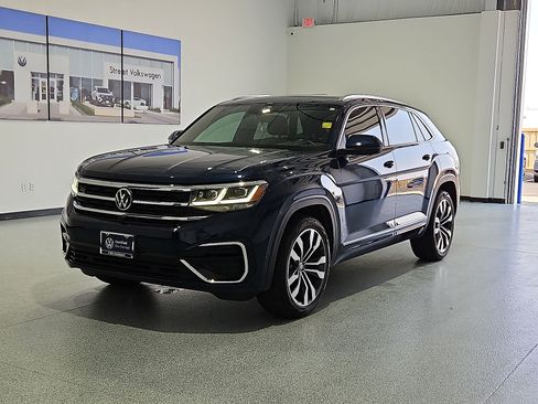 Used 2023 Volkswagen Atlas Cross Sport SEL Premium R-Line AWD/4WD image 4