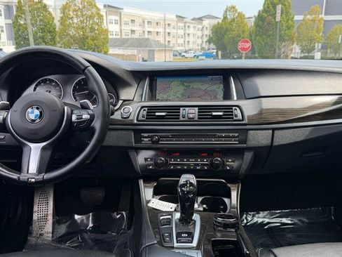 Used 2015 BMW 550i xDrive w/ M-Sport Package AWD/4WD image 28