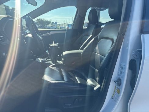 Used 2020 Ford Escape SEL FWD image 5