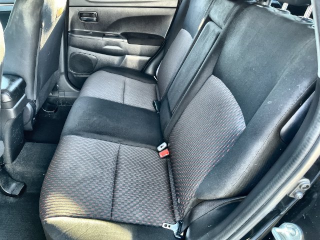 Used 2018 Mitsubishi Outlander Sport LE AWD/4WD image 32