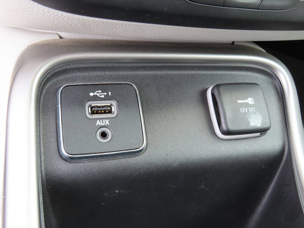 Used 2019 Jeep Compass Latitude w/ Popular Equipment Group FWD image 8